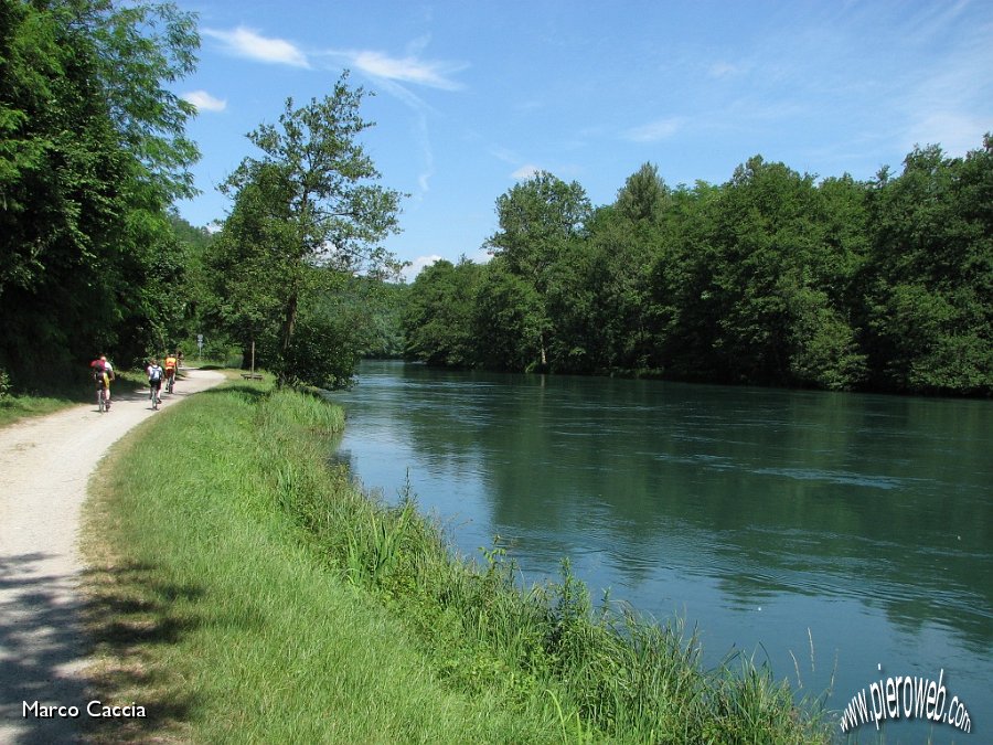 06_Pista ciclabile e Adda.JPG